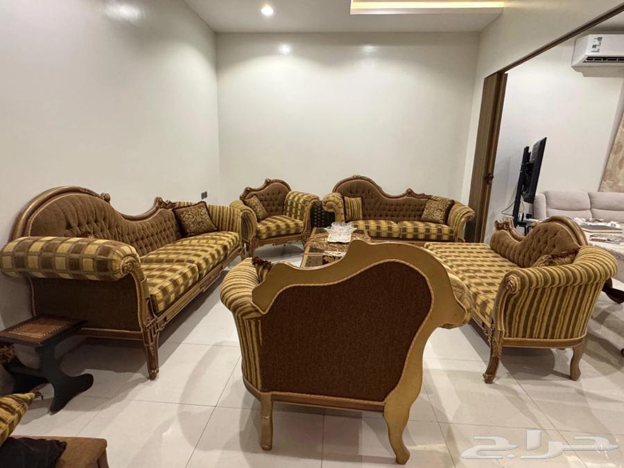 كنب مستعمل بحالة جيدة جدا64449704138115113