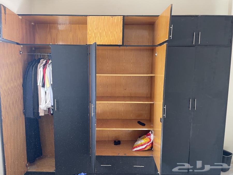 خزانة لون اسود64482458075011110