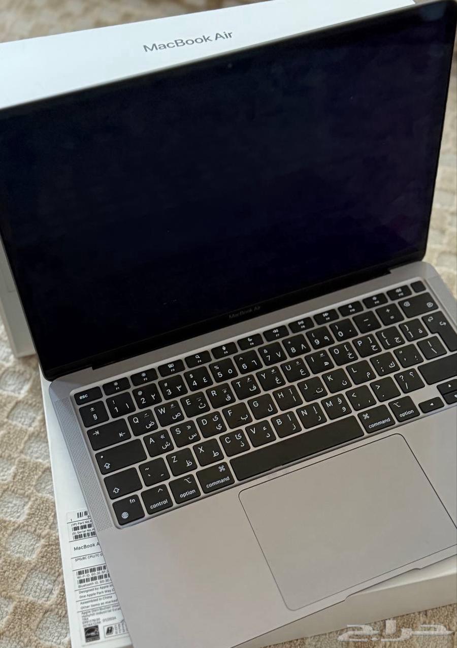 لابتوب ماك بوك جديد ماستخدمته   اللي جاد ويبيه يتواصل64485653615234110