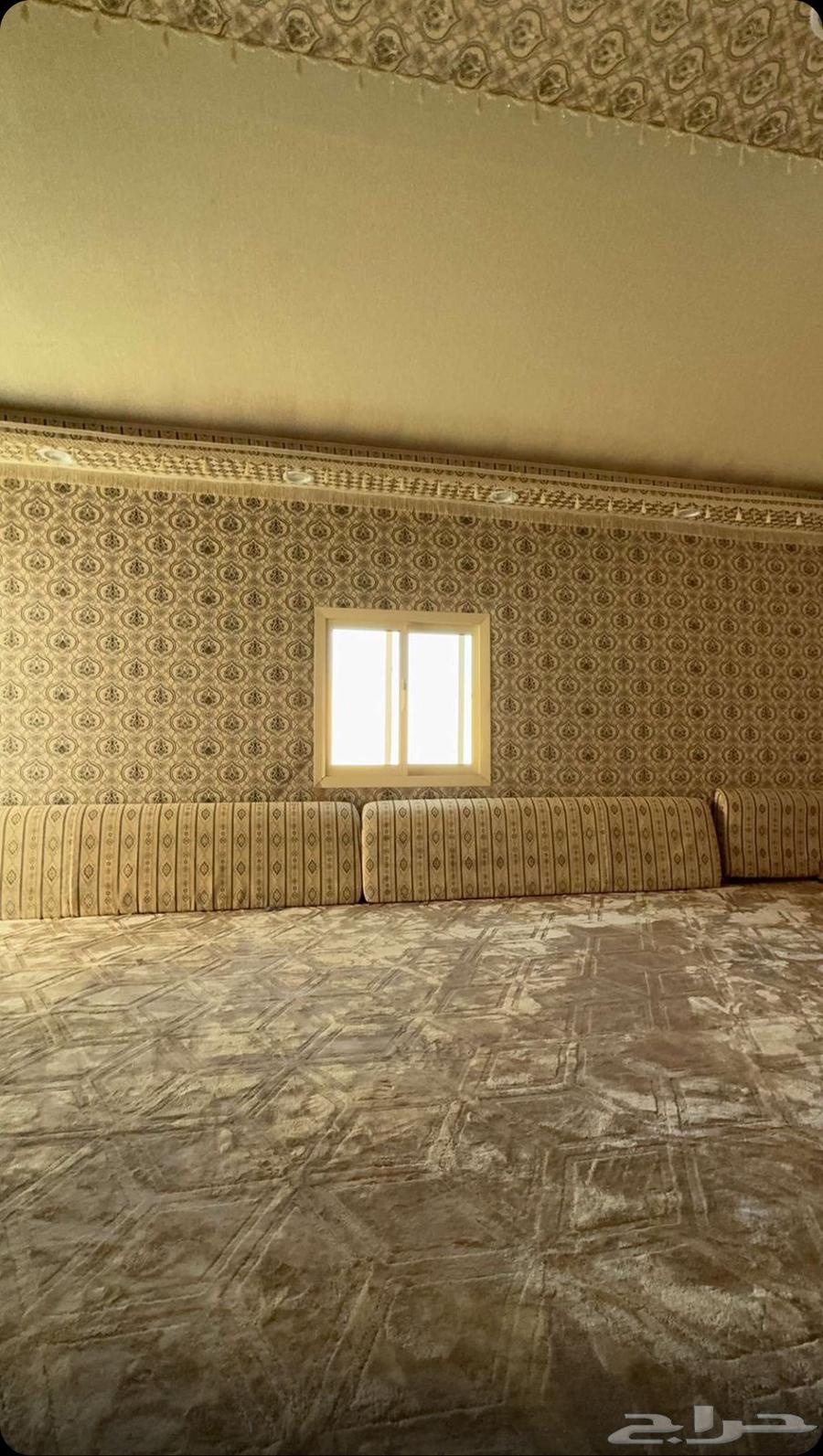 بيت شعر ملكي للبيع 7 في 464479838152578111