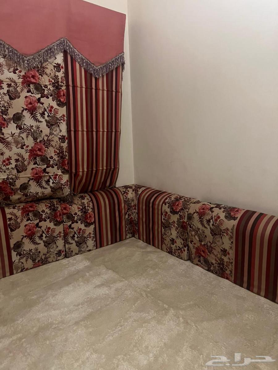 Ground floor hall64485284271489110