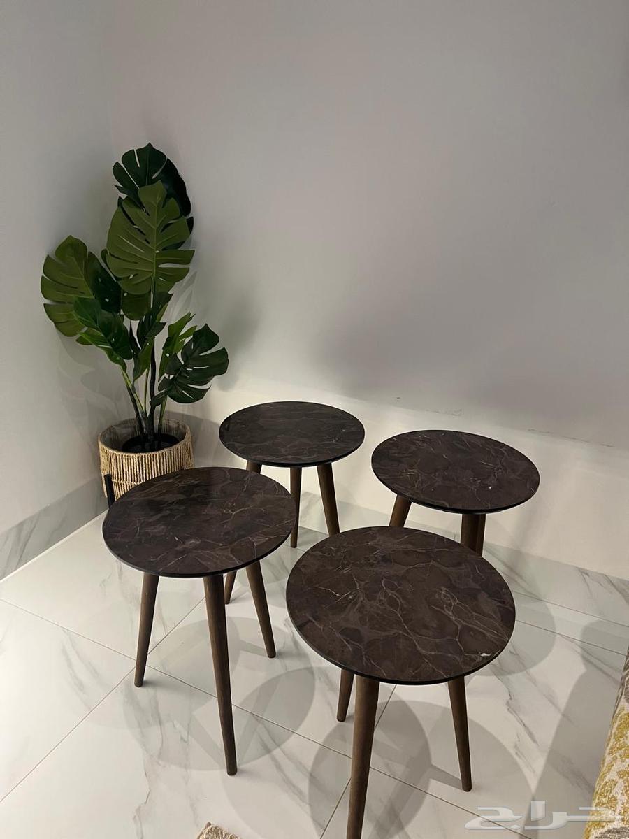 طاولات للبيع64480606492033110