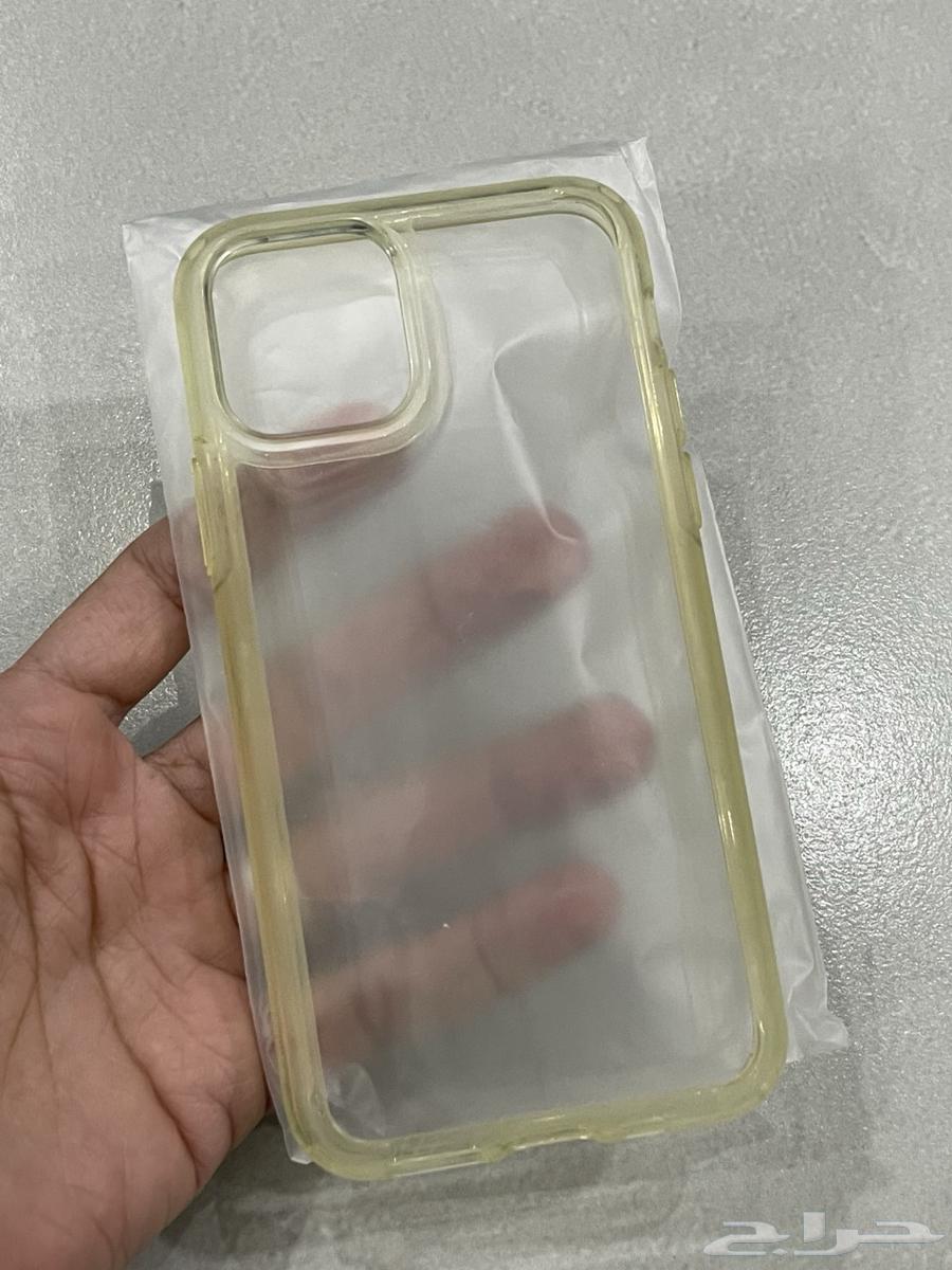 كفرات ايفون 11 برو اصلية نظيفة عدد 564450346841347113