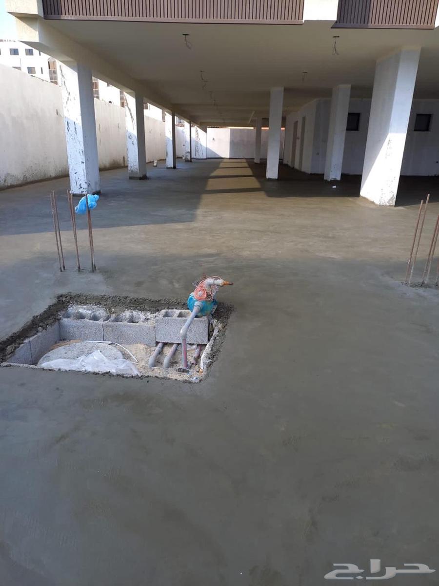 Girls of Myol - Smoothing Concrete Floors64146701345539112