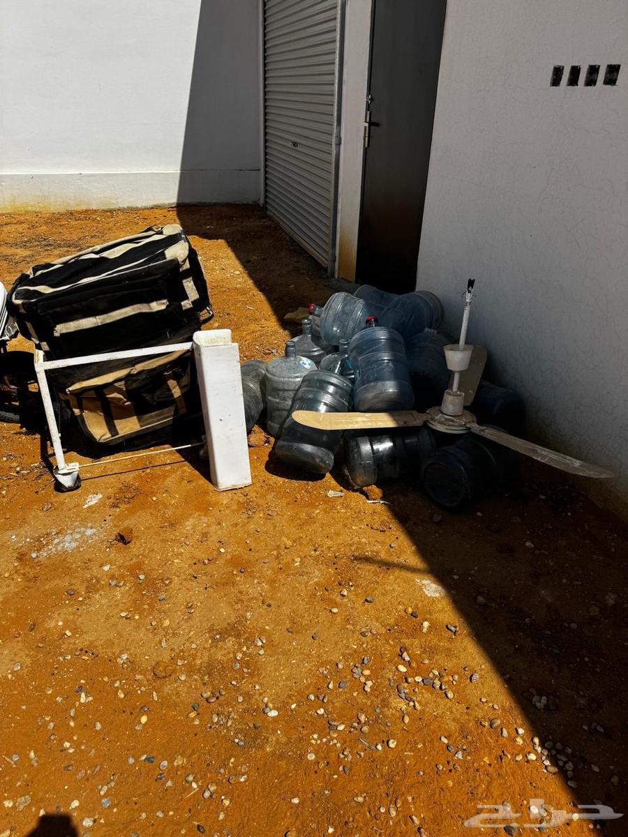 Various used items for sale64481402867459110