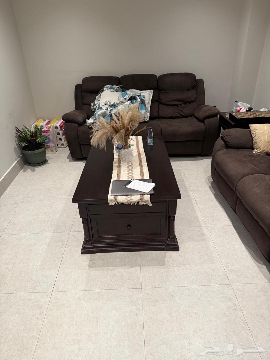 Used sofa with a large table64483218792961113