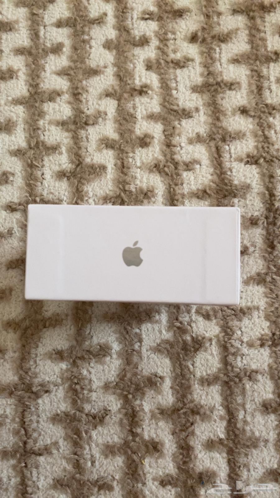 سماعات ايربودز برو وبطارية خلفية متنقلة ابل64489875157633113