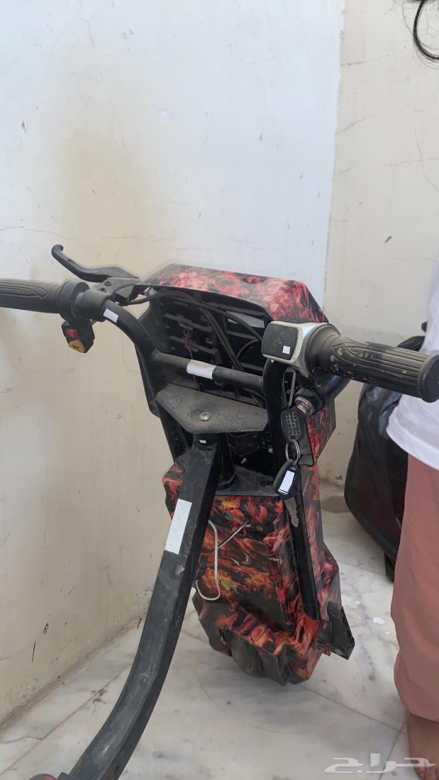 Almost new scooter, only the brake pads have been changed and open to negotiation64492826731523111