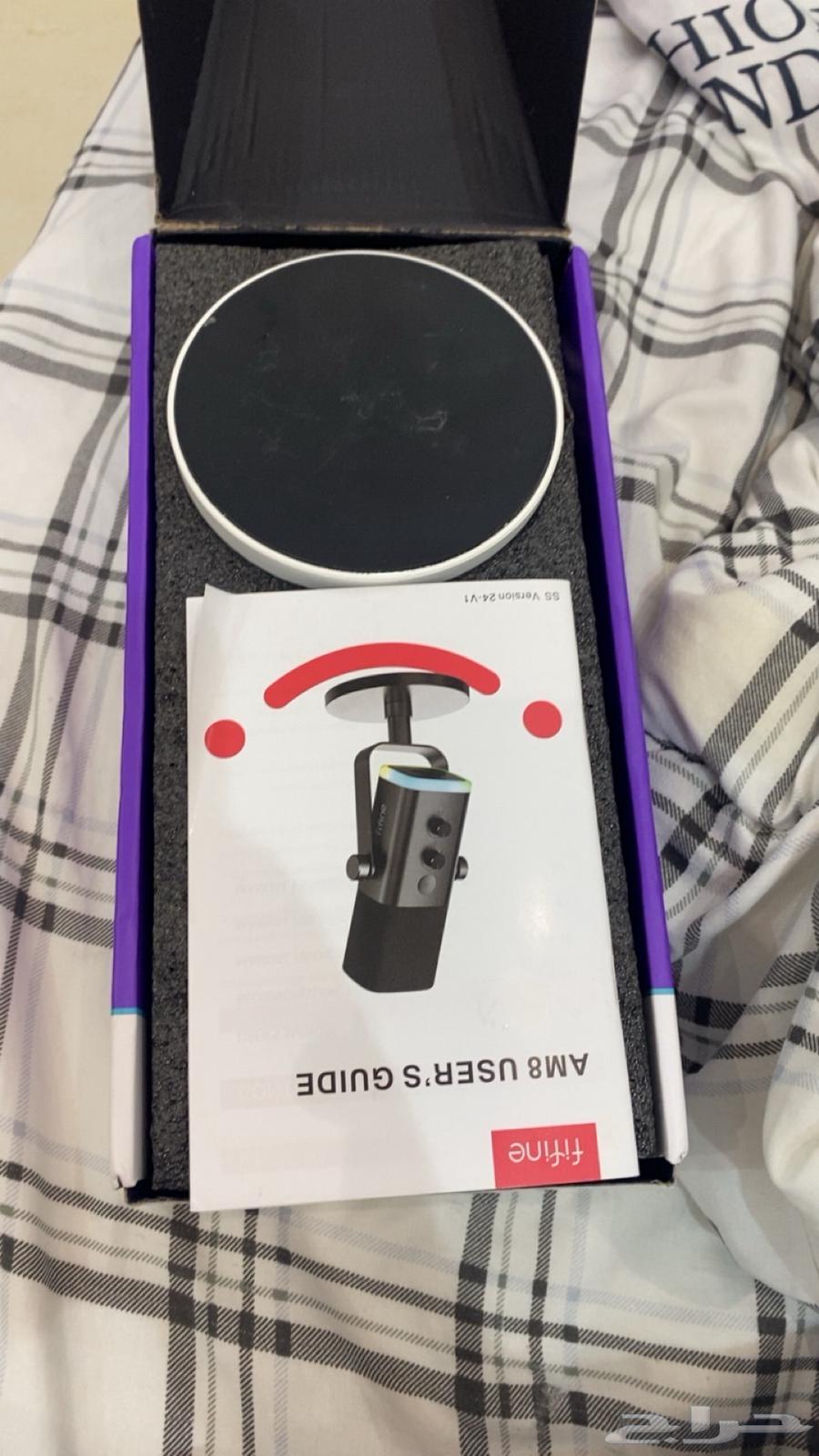 مايك فيفاين ابيض64491211710594111