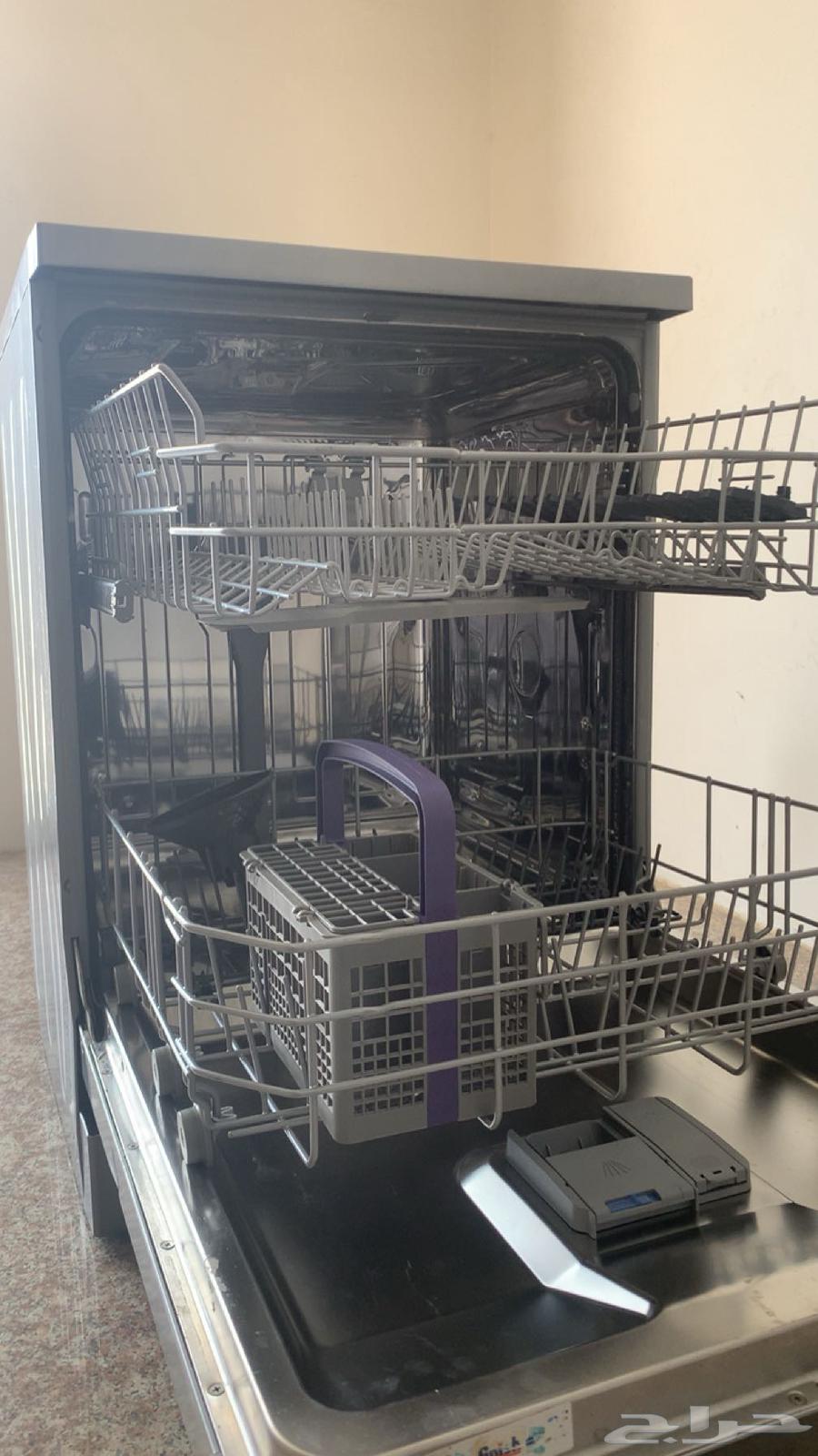 New automatic washing machine, used for only one year on offer64489531171969114