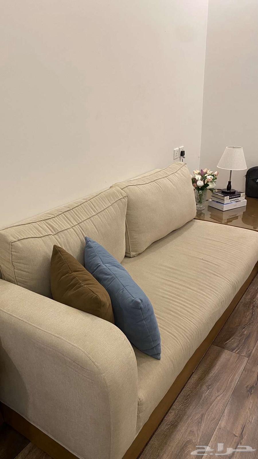 Sofas64486757815938110