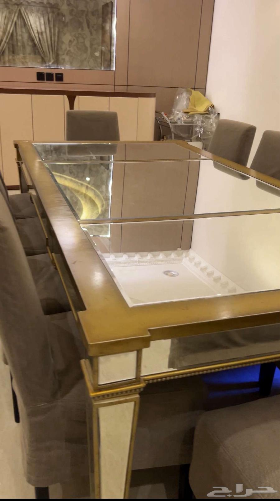 طاولة طعام كبيره بكراسيها64494680744067111