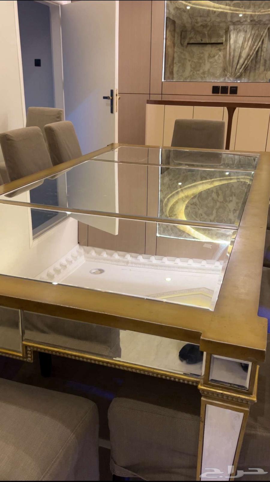 طاولة طعام كبيره بكراسيها64494680744067113