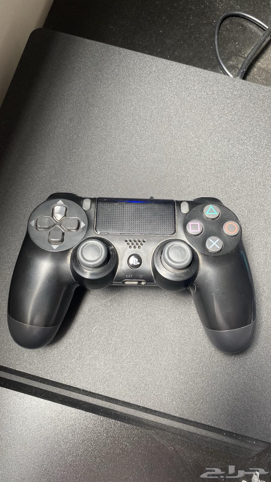 Sony 4 clean, never been repaired, comes with original hand and cables, without charger, includes Grand tape64415961193347111