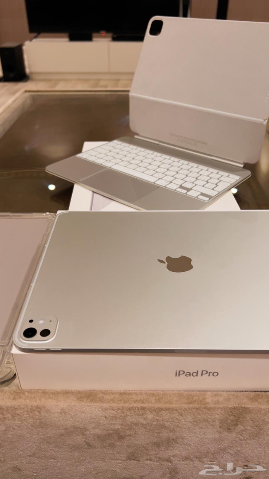 ايباد برو 13 انش ( 2024 M4 )64486965871106110