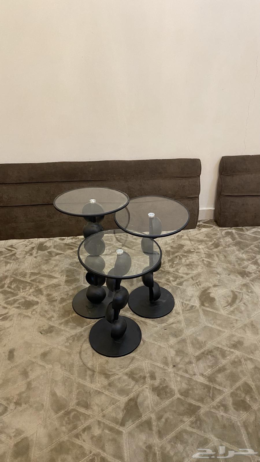 Tables64486716448770112