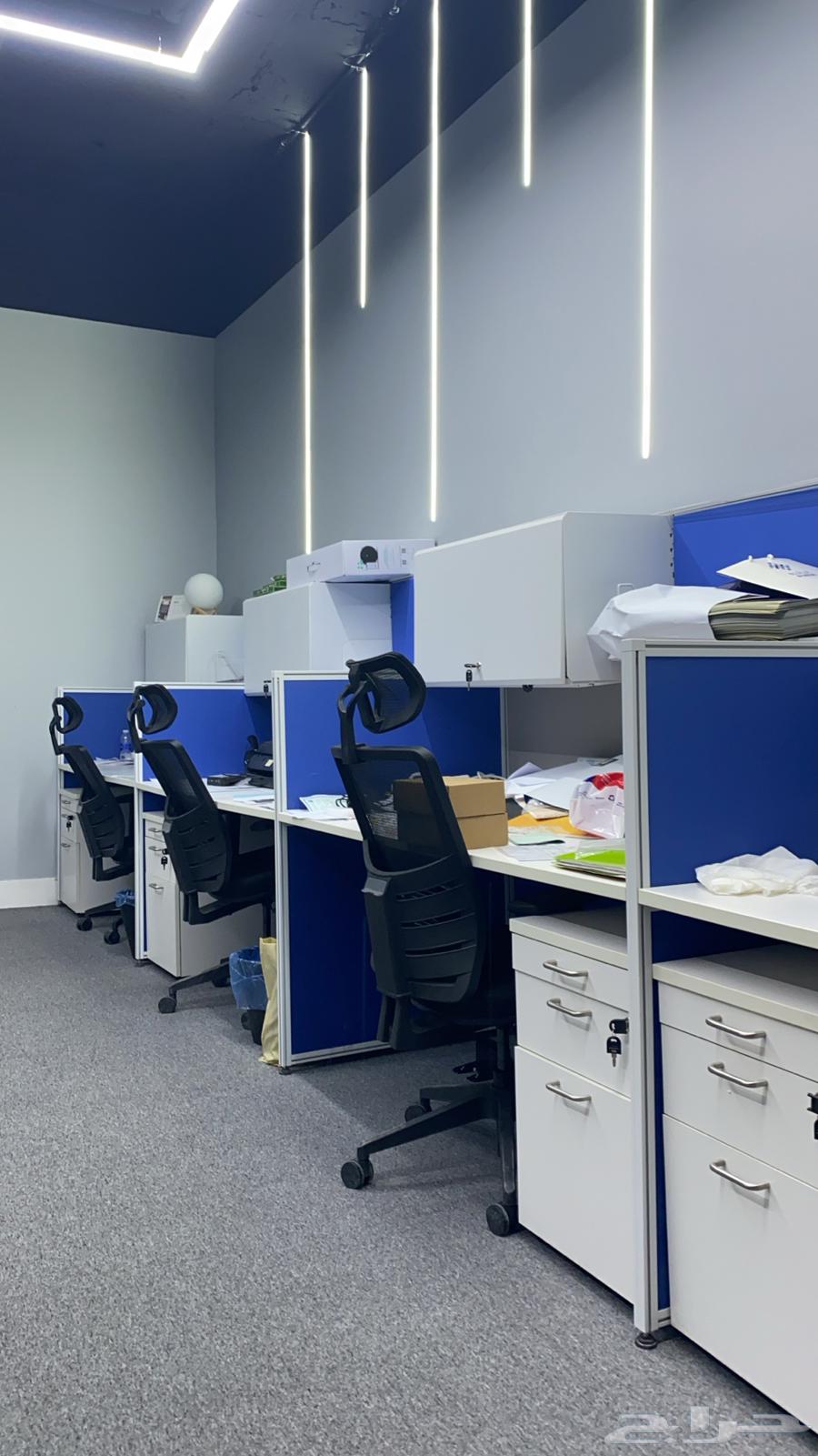 Office tables with chairs64487185197699110