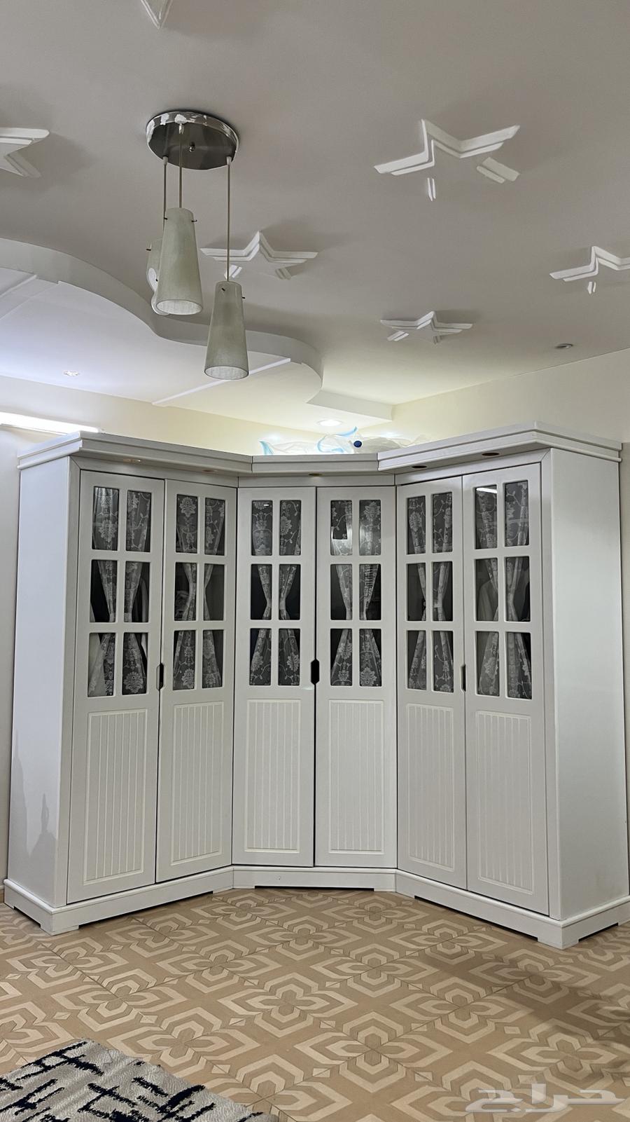 دولاب شبه جديد64491632972035111