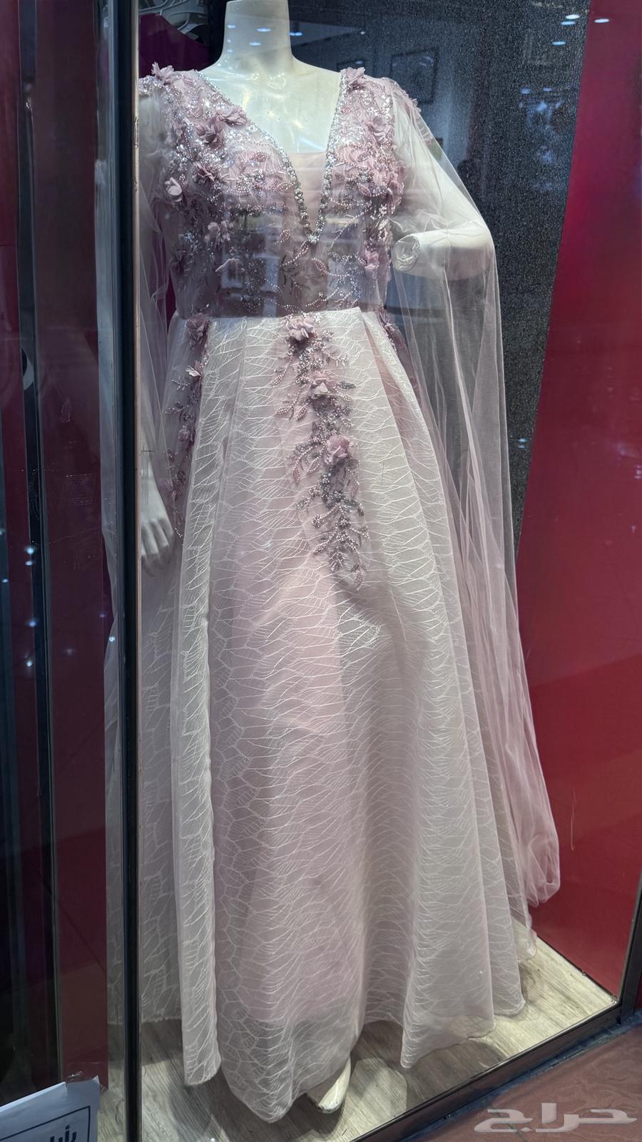 فستان ملكه لون وردي مع فضي قماش واقف لباس مره وحده فقط64490537434369111