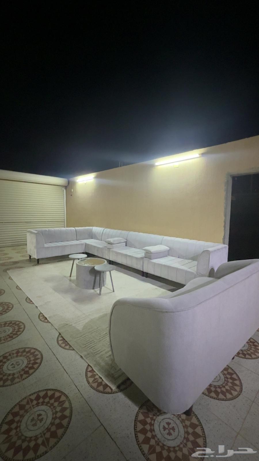 اريكه وكنب نظيف وجميل للبييع64493809560834110