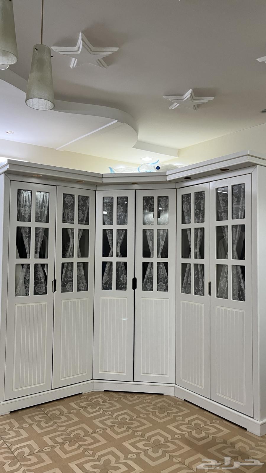 دولاب شبه جديد64491632972035110