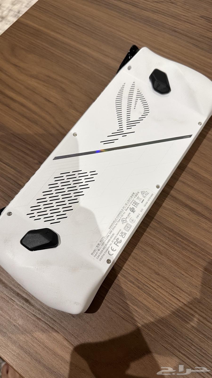 ASUS ROG Ally RC71L Handheld Gaming Device64492894375043110