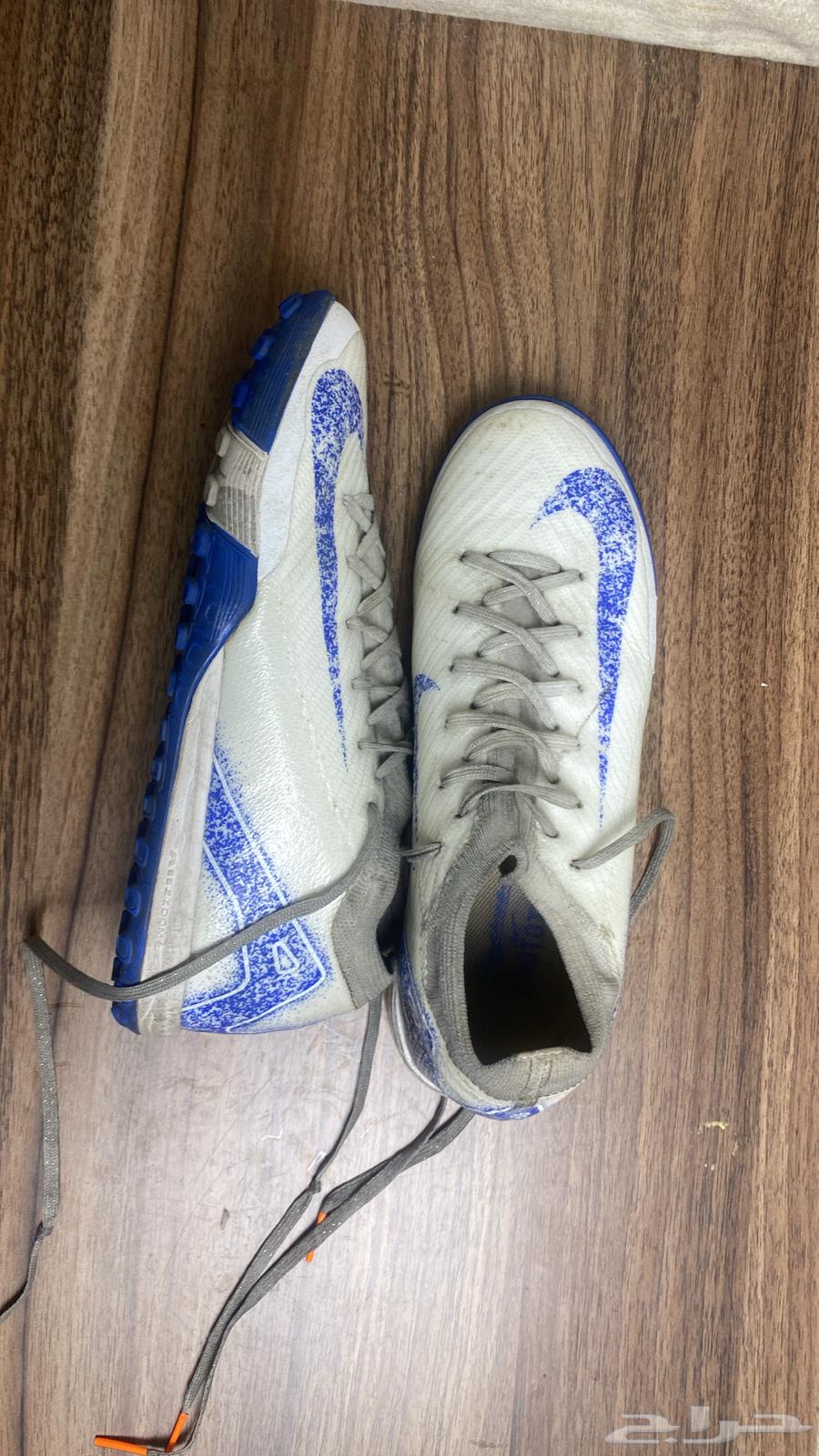 New Nike shoes, used for two weeks, size 3964486661448835111