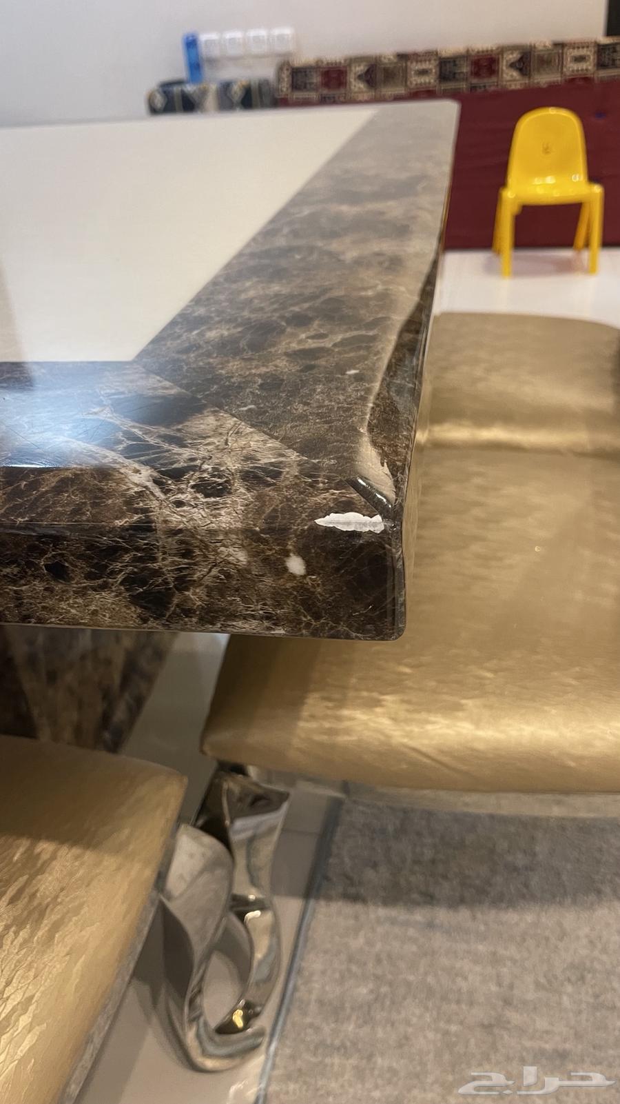Marble dining table, very heavy64490605151745112