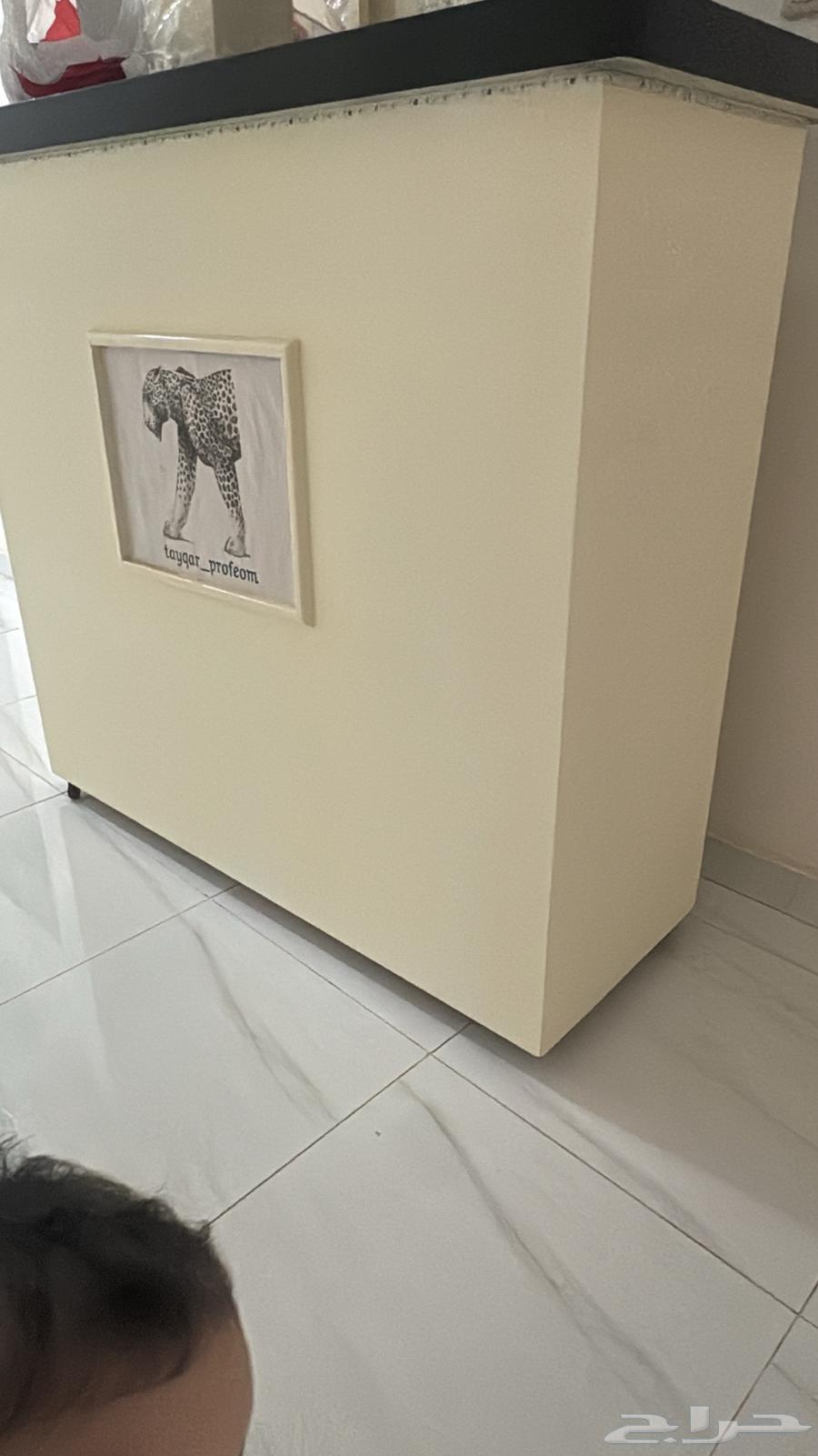 طاوله للبيع ب 1300 ريال64491959593859110