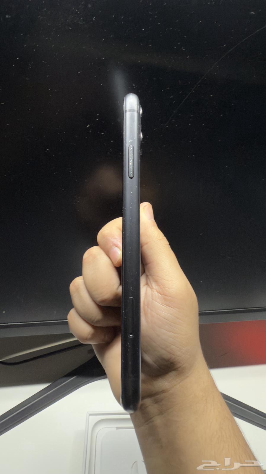 Hello, I'm offering you an iPhone 1164487305706882114