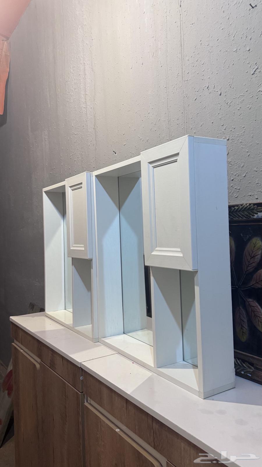 مراية حمام مع قاعدة تخزين للبيع64493893208195110