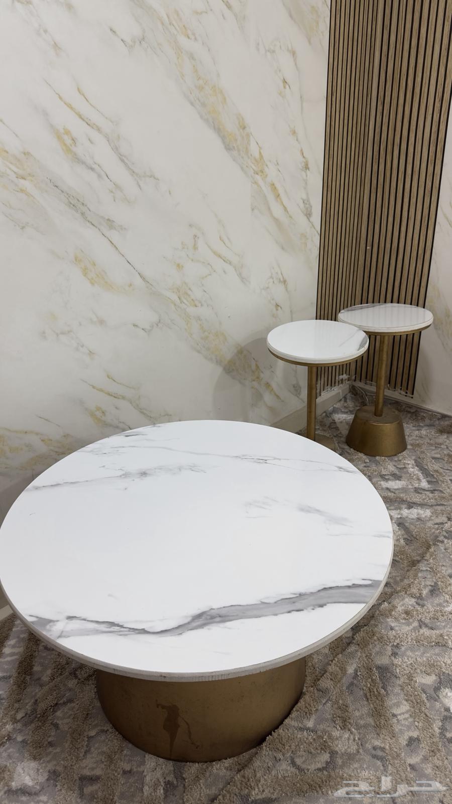 طاولات كنب وحدة كبيرة و 2 خدمة64492690596610111