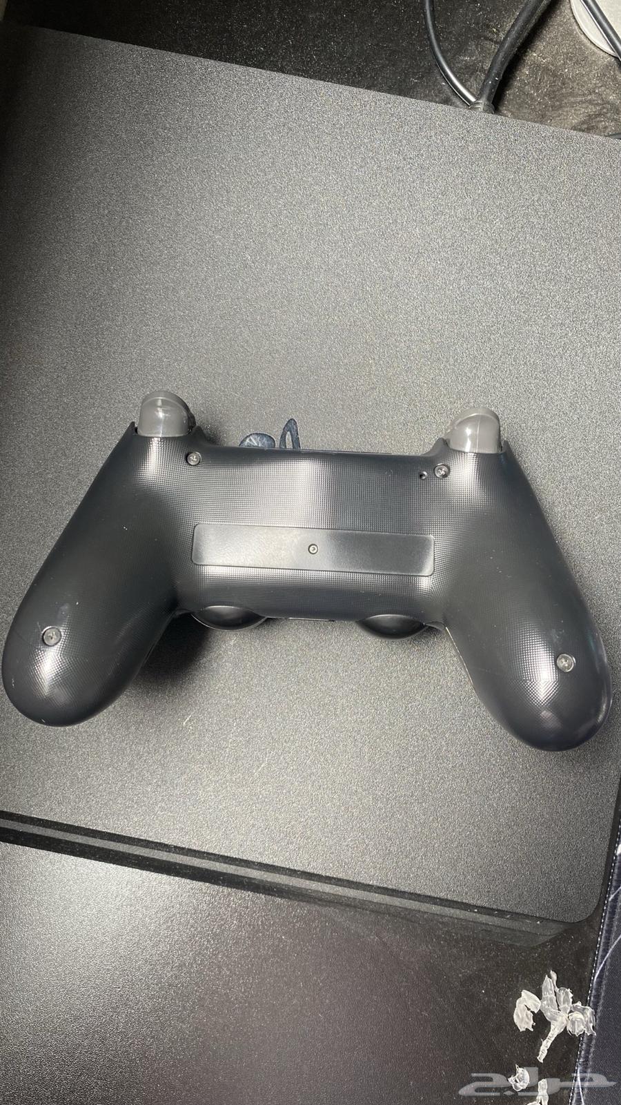 Sony 4 clean, never been repaired, comes with original hand and cables, without charger, includes Grand tape64415961193347113