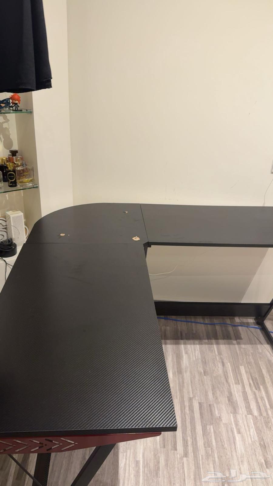 Gym Chair and Table64492040549251110