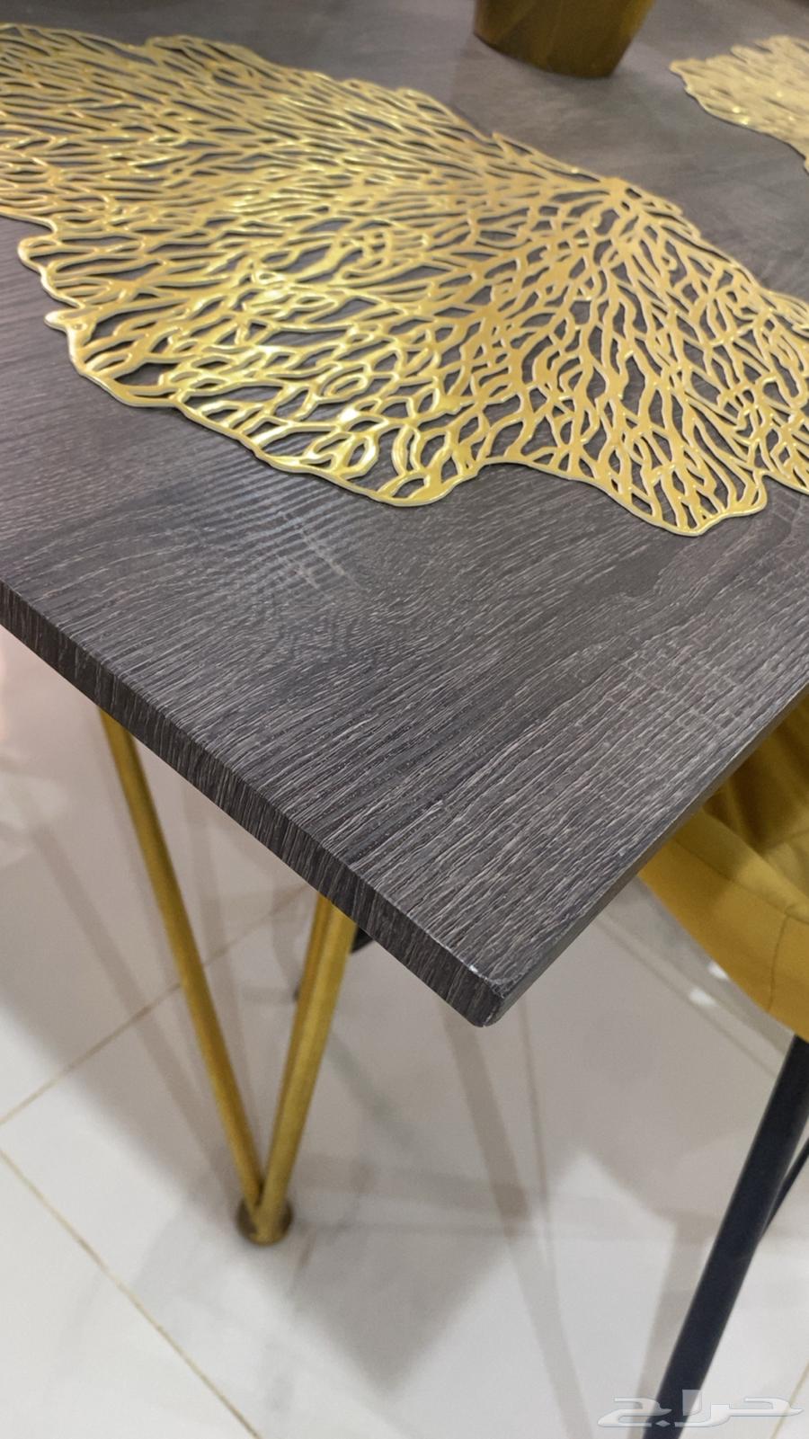 Dining table64491306899585111