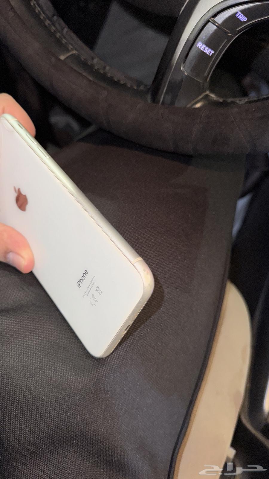 iPhone XR 12864486882712963110