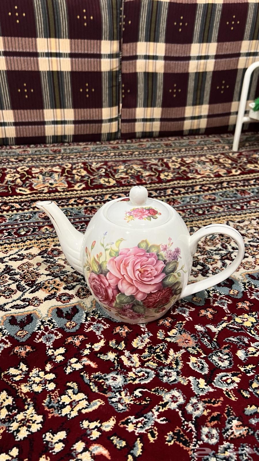 ابريق بورسلان وكاسات وفناجين64487540047873111