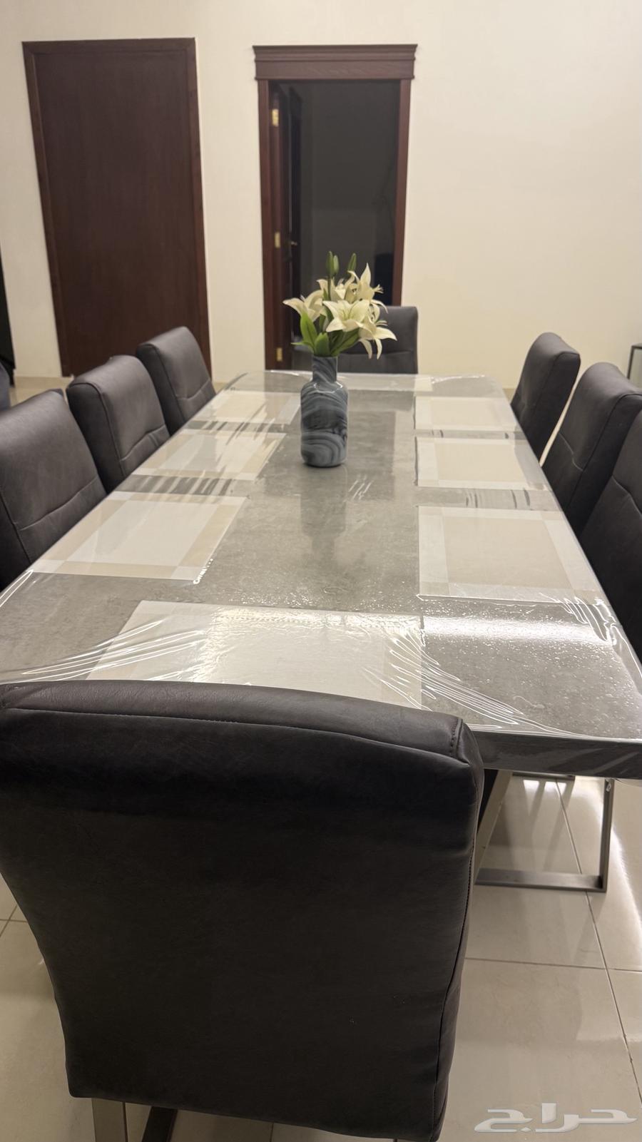 Home Center dining table with 8 chairs64492447498497111