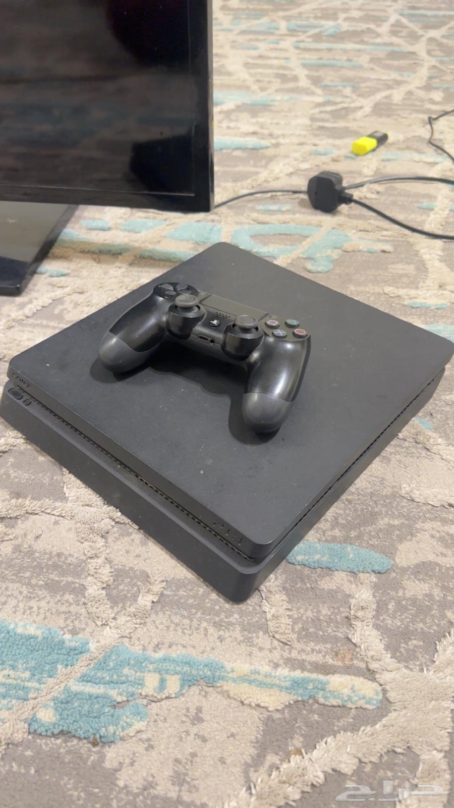 سوني 4 (1000 قيقا) نظيف ومعه اشرطه64488630051585110