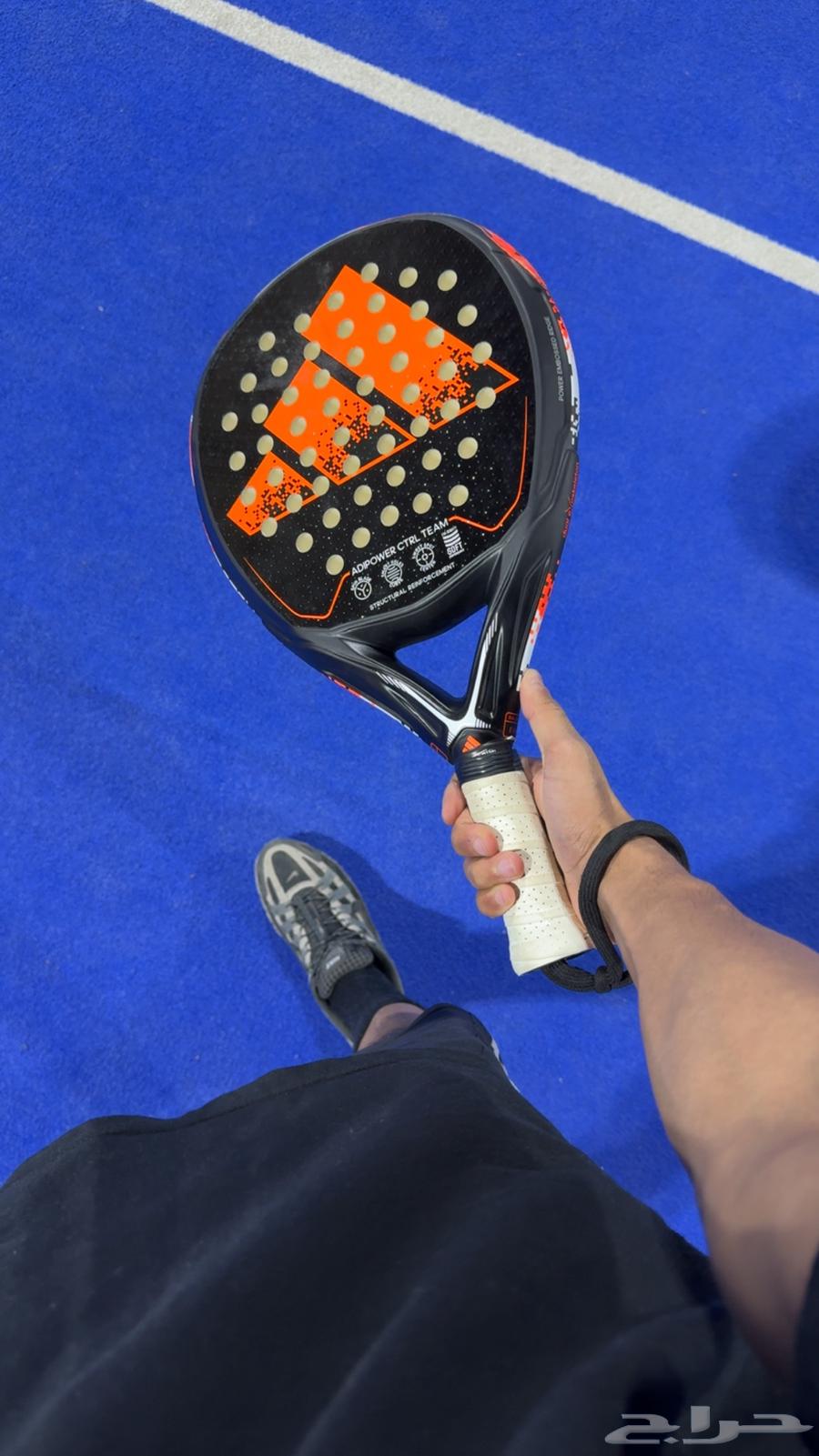 مضرب بادل اديداس 37564493795783299111