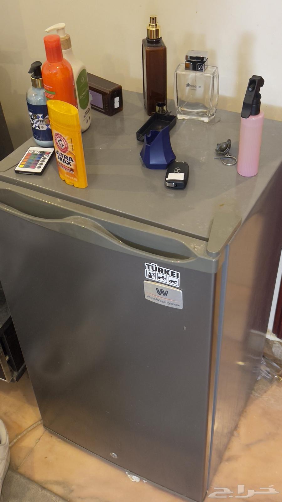 A small refrigerator suitable for lounges and bedrooms64486399233539111