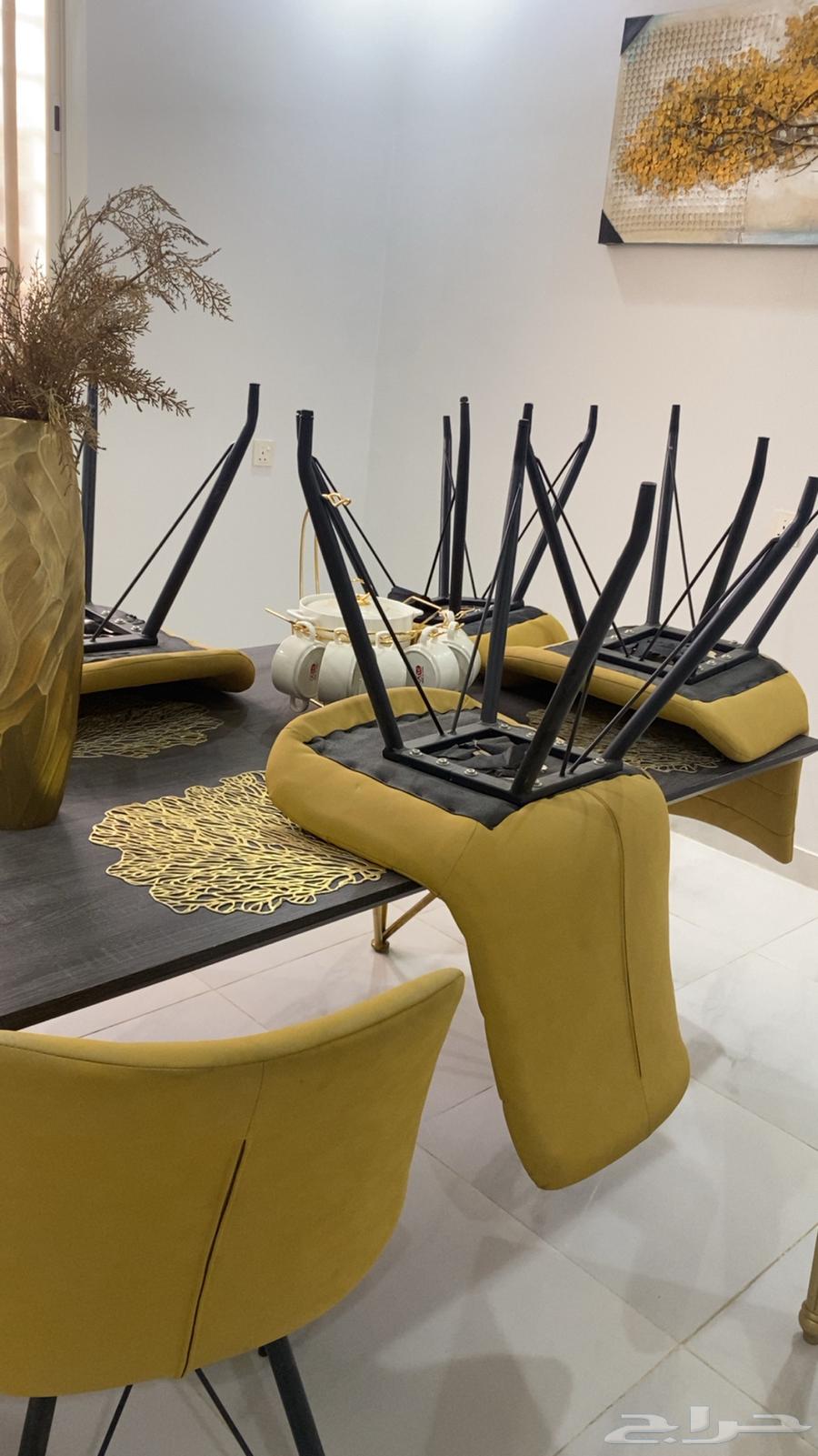 Dining table64491306899585110