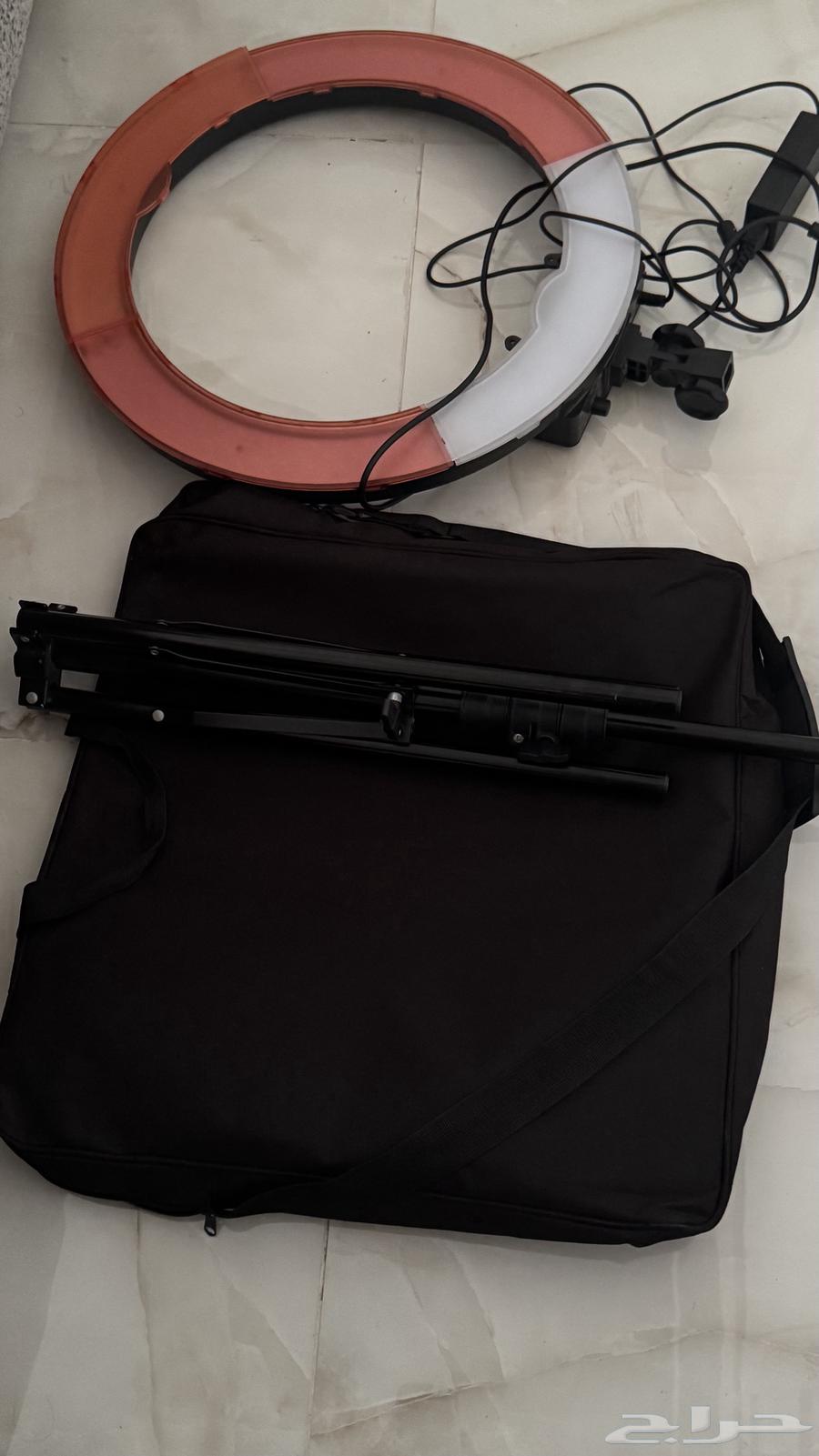 رنق لايت مستخدم خفيف مره كل الادوات تبعه موجوده. سليم64490687874691110