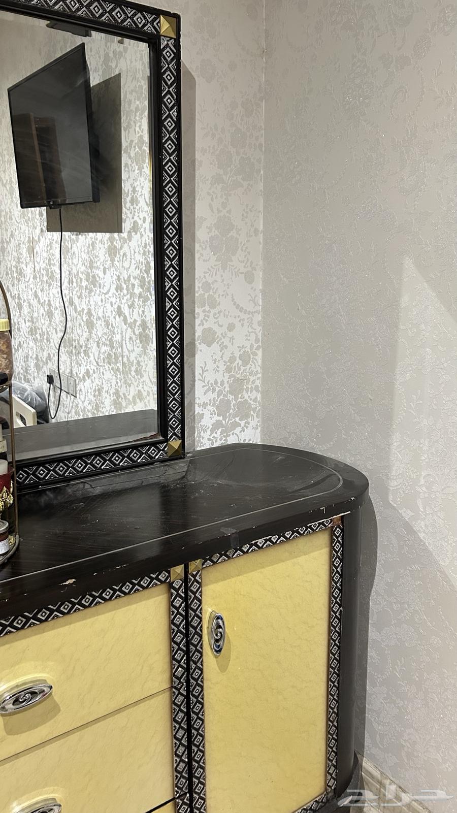 غرفة نوم بدون سرير64487553940097113