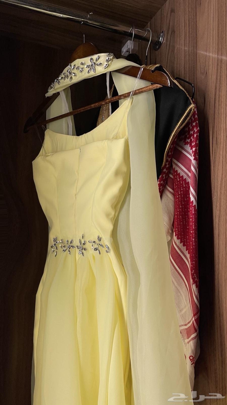 فستان مستعمل للبيع64492284851201113