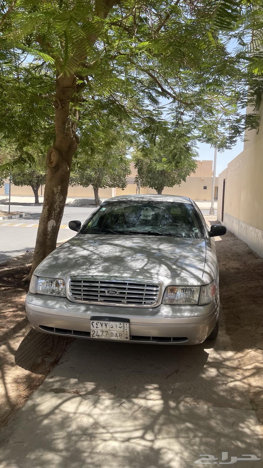 للبيع فورد فكتوريا 201064666709212545110