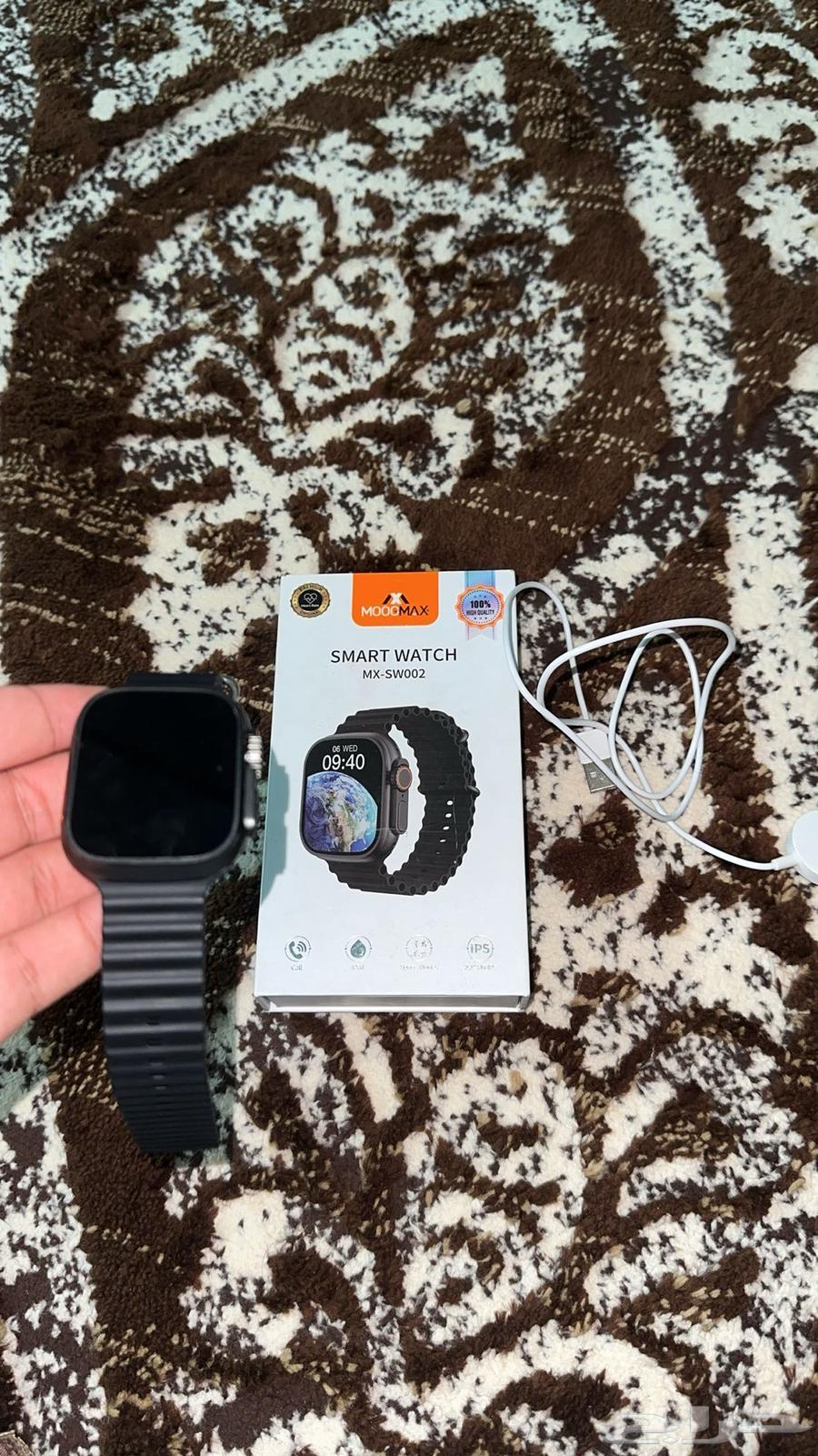 ساعه جديده معه اغراضه بلكامل للبيع64486510439427110