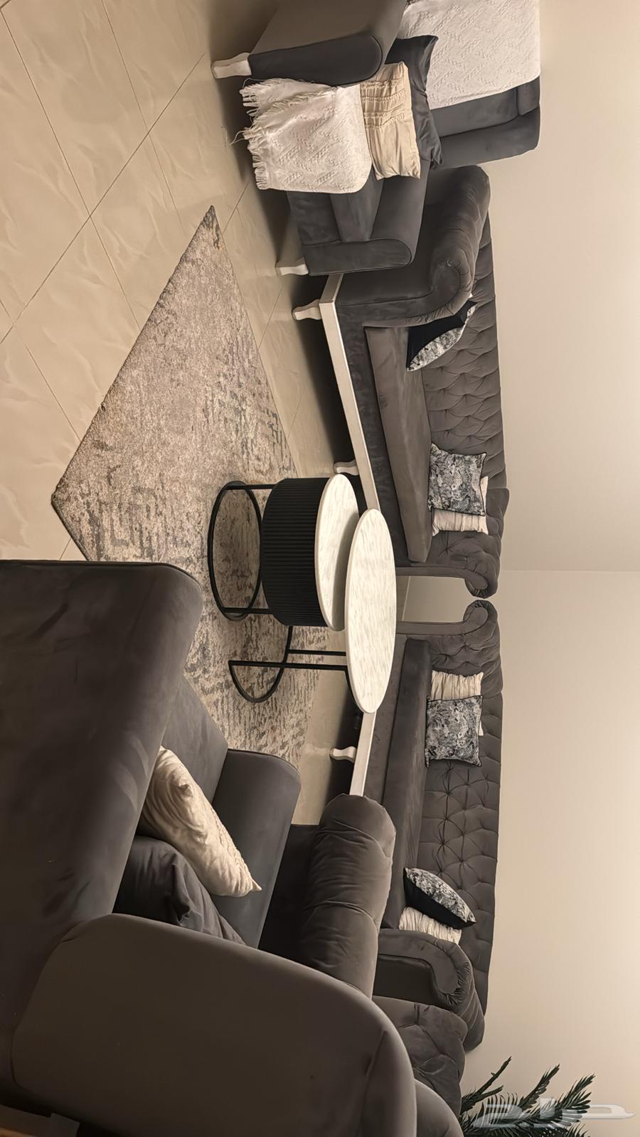 Sofas64494057969923110