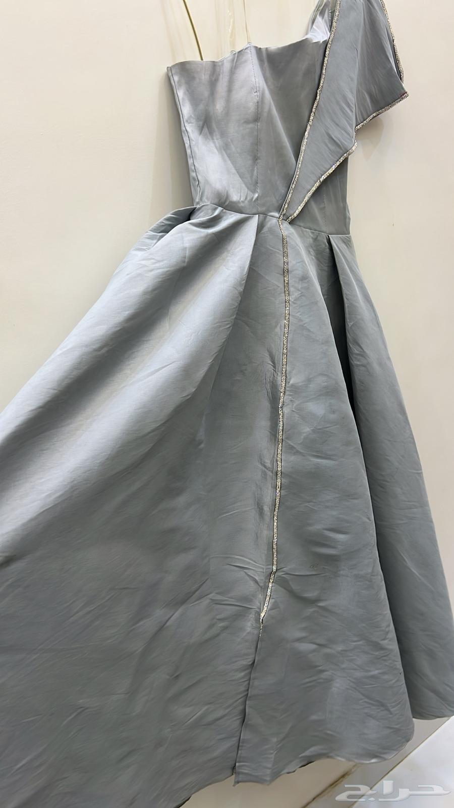 Dress for sale, used for 3 hours only64492027160577111