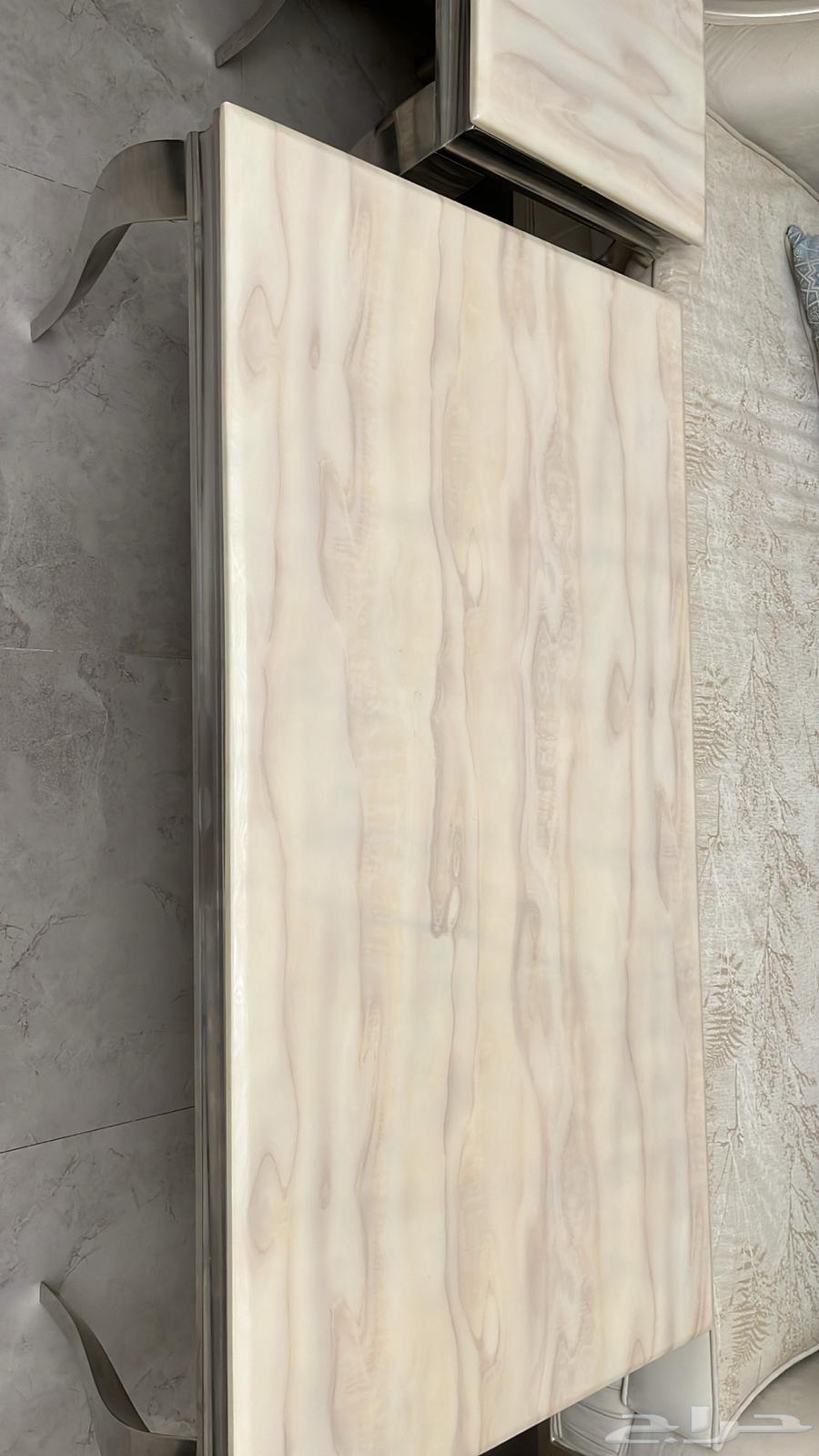 Marble tables64492094355073111